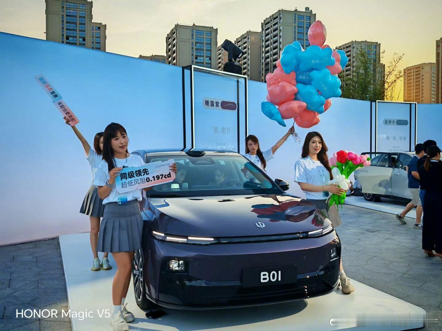零跑B01你不一定要有很大的理想，但可以先有个小理想。​​​