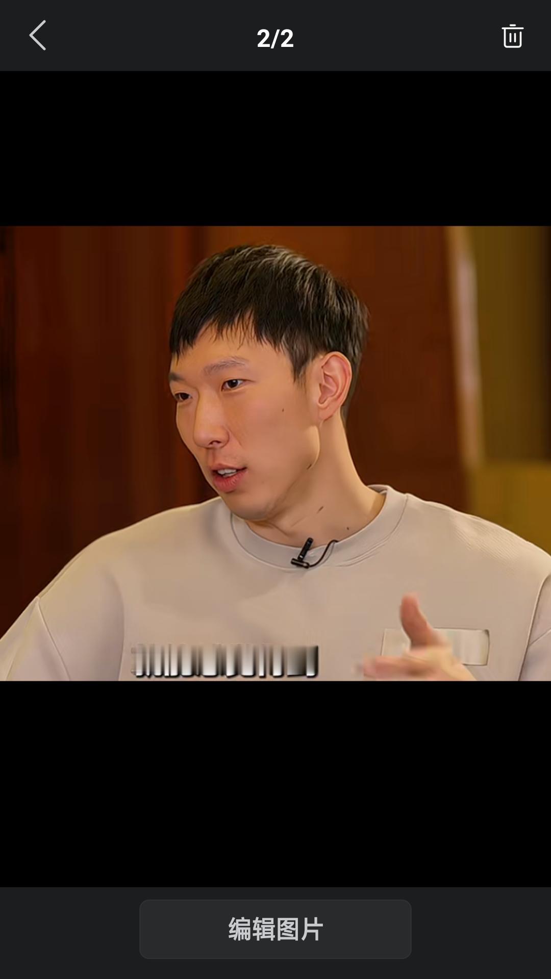 【近日北京北汽核心内线周琦接受媒体采访时，首次谈到本赛季他的伤病问题。】周琦说: