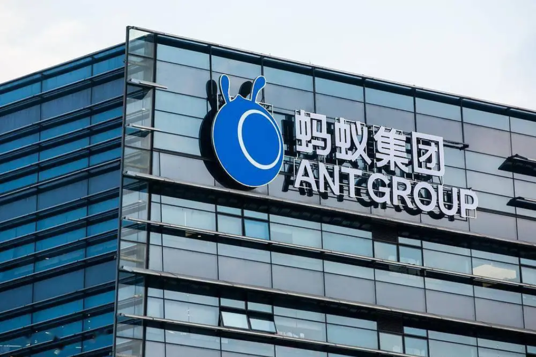 说了你可能不信，这段时间“蚂蚁集团2025大瓜”被爆出，“20岁老员工欺负新人”