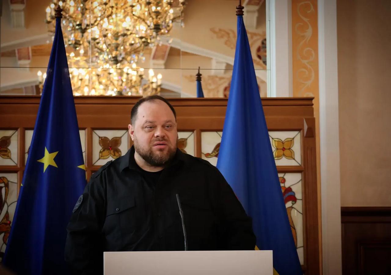 11/25乌克兰重申谈判“三大红线”核心声明：乌克兰的三大“红线”。乌克兰议