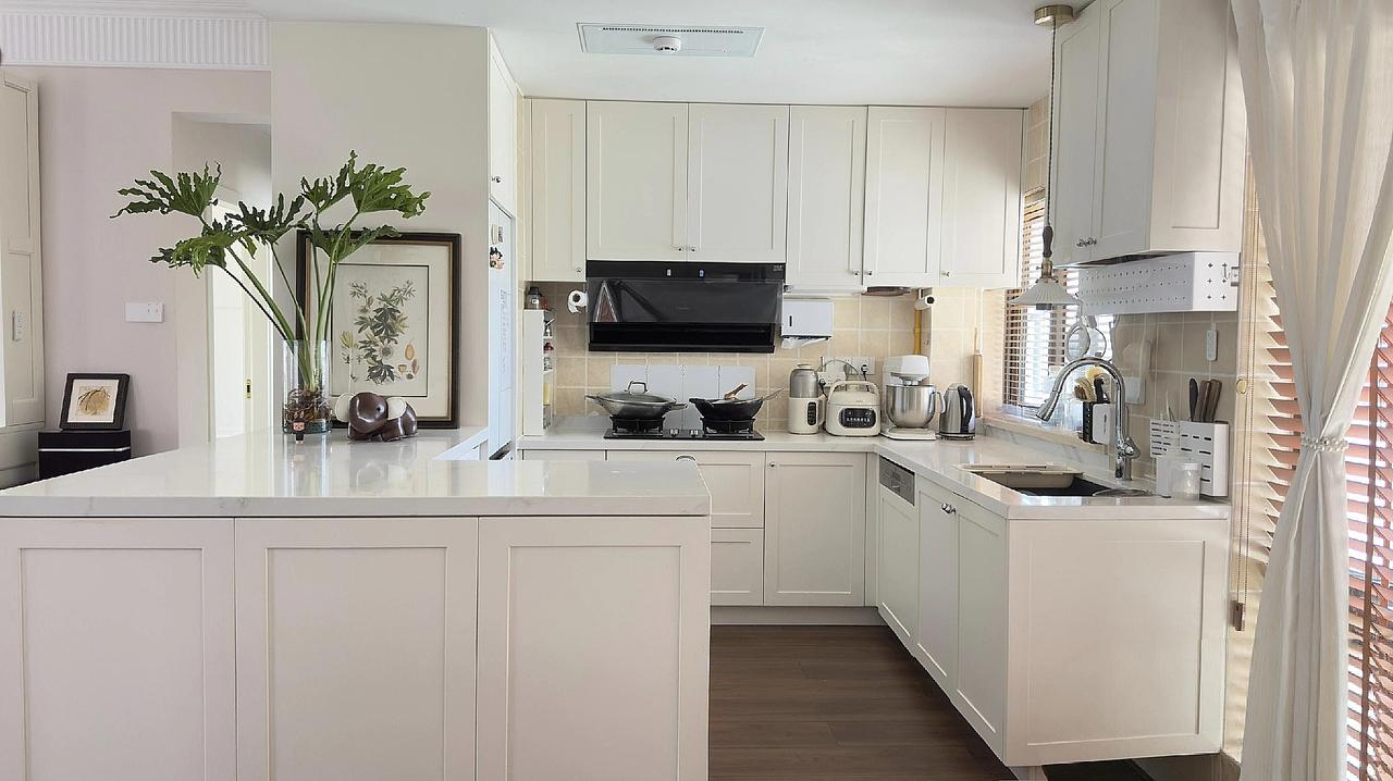 家里三口人，老公和娃都还爱干净，卫生习惯不错，东西能物归其位，都不错了，娃只要在