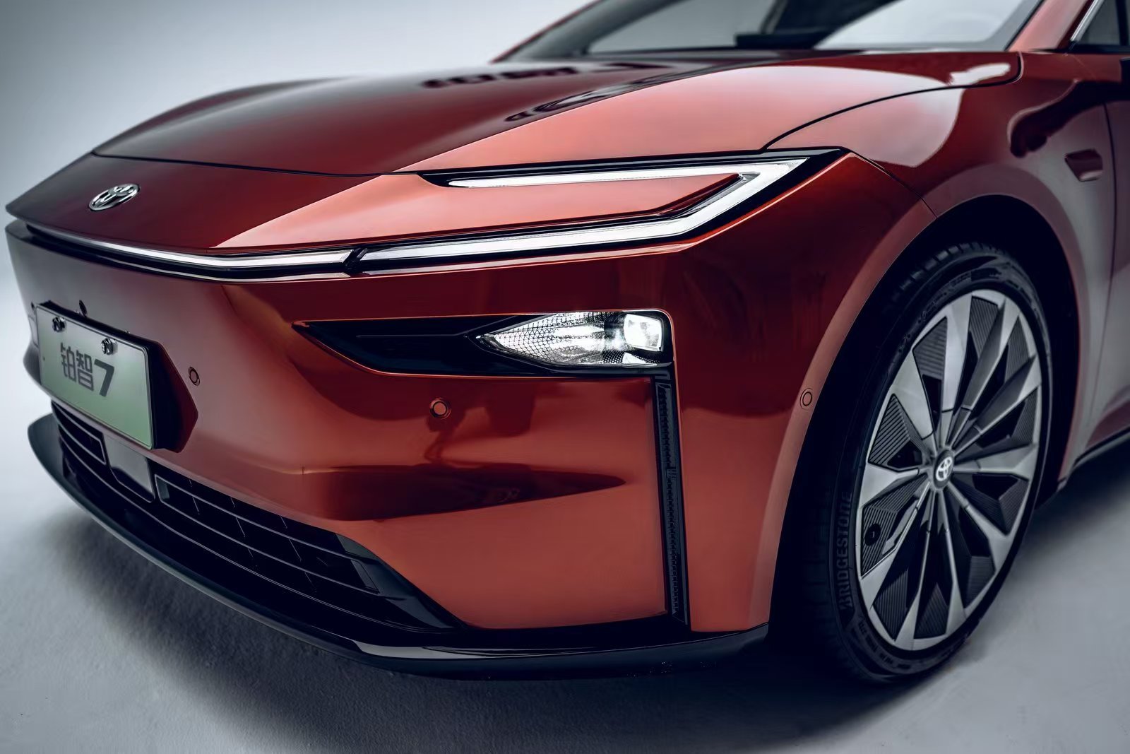 太绝了，今天科技圈大佬直接替咱们去验了一波车。广汽丰田铂智7这波直接让小米高管深