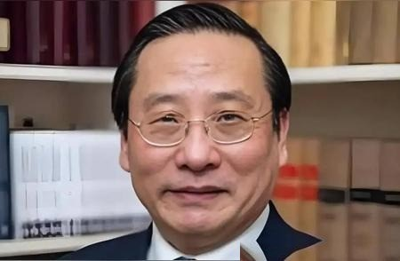 俄方寸步不让：天然气管道非得取道蒙古进入中国俄罗斯能源部长齐维廖夫在东方经济论坛上宣布，普京已将“西