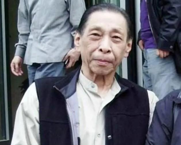 1991年，杜月笙的儿子杜维善来到北京，打算收回父亲购置的四合院，但住户拒不承认