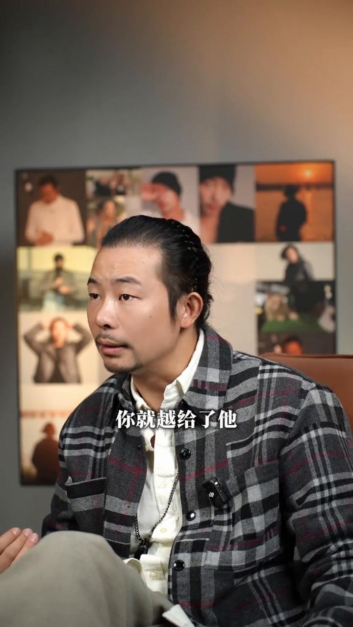 如果你撞破了男人的那点破事，不要怀疑，这是因为老天都看不下去了，明白吗？老天不忍