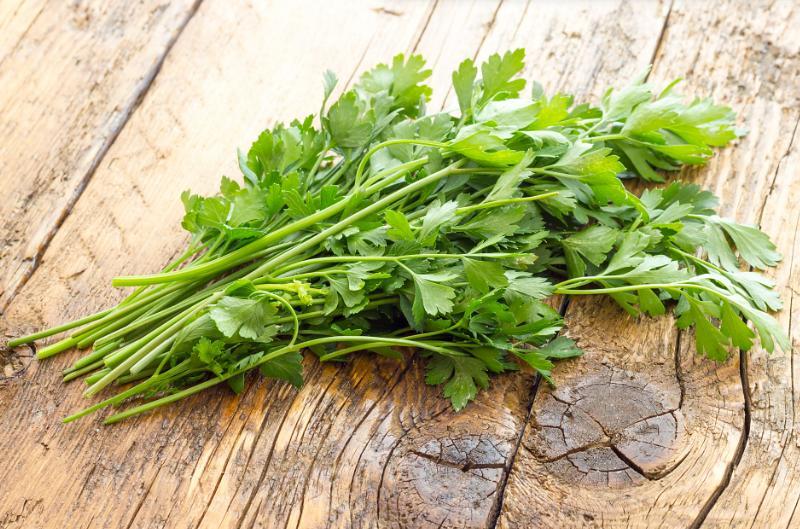 香菜是冠心病的天敌？看完医生的解释，你还讨厌吃香菜吗？香菜的争议性大概是所有