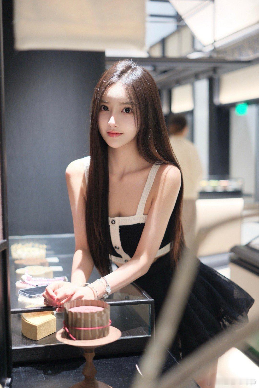 难得穿黑色[大笑]我的日常plog​​​