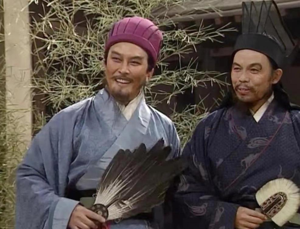 徐庶、诸葛亮、庞统这些人为什么都愿意投靠刘备？诸葛亮和庞统就不用说了，他俩合