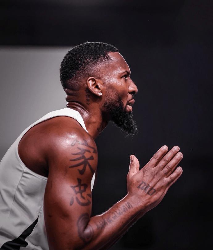 北京男篮迎来利好消息，外援已经拿到了签证，即将来到北京男篮，不仅有上赛季证明过自