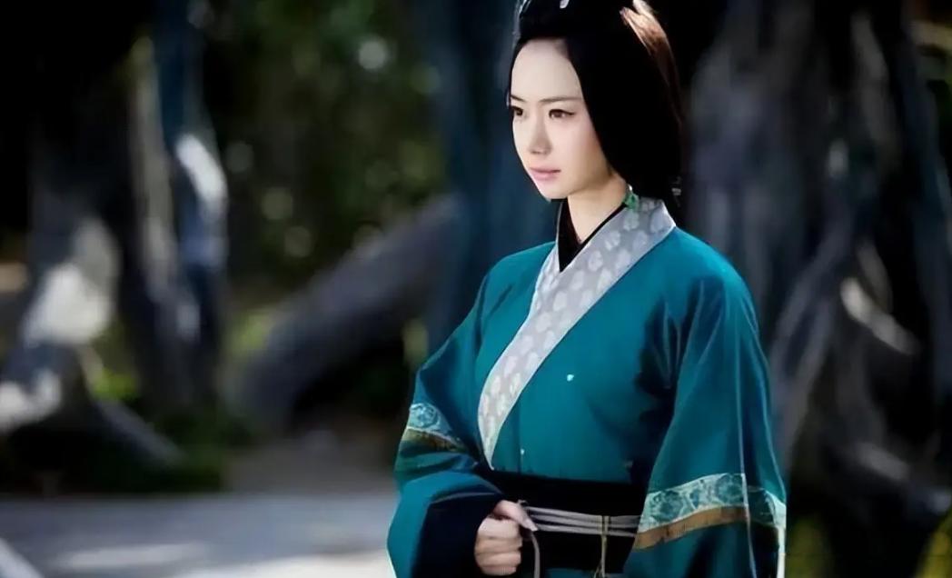 公元前657年，齐桓公的妻子在船上故意晃船，把堂堂春秋霸主吓得脸色青白。上岸
