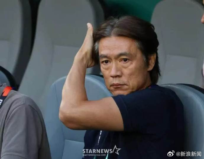 【韩国队主教练将开发布会说明去留】北京时间6月28日，世界杯小组赛，韩国取得1胜