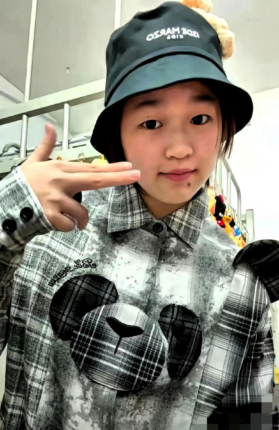 全红婵这波操作,戳穿了多少“捞金”的假象!百万代言她只要车票钱,全红婵这股