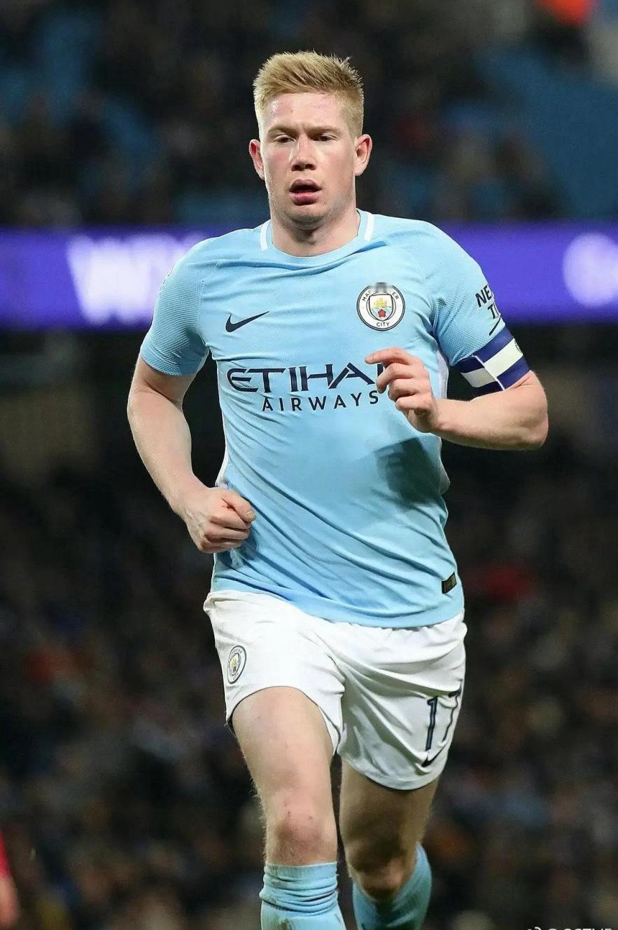 比利时足球巨星德布劳内：“C罗不需要那些花式技巧，这是他领先大罗，小罗，内马尔这