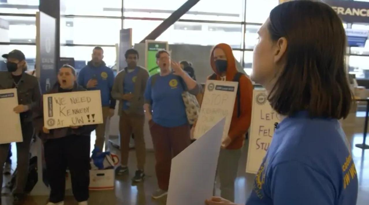 闪电遣返！华大博士携子入境遭拒，24小时内被送上离境航班，到底发生了什么！4