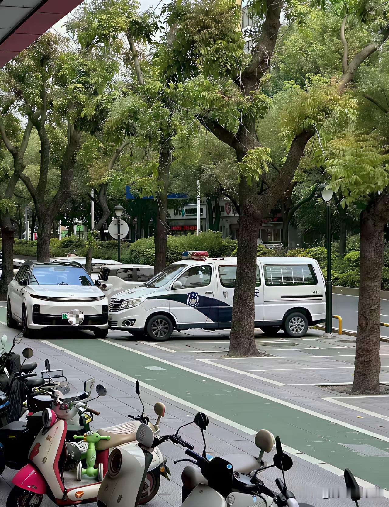 转发网友图！[捂脸哭]