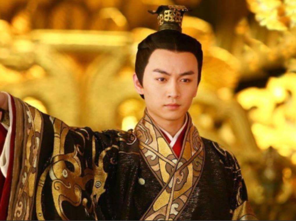 霍光死后，汉宣帝下令将密谋造反的霍家灭族。皇后霍成君哀求说:“陛下就看在父亲的面