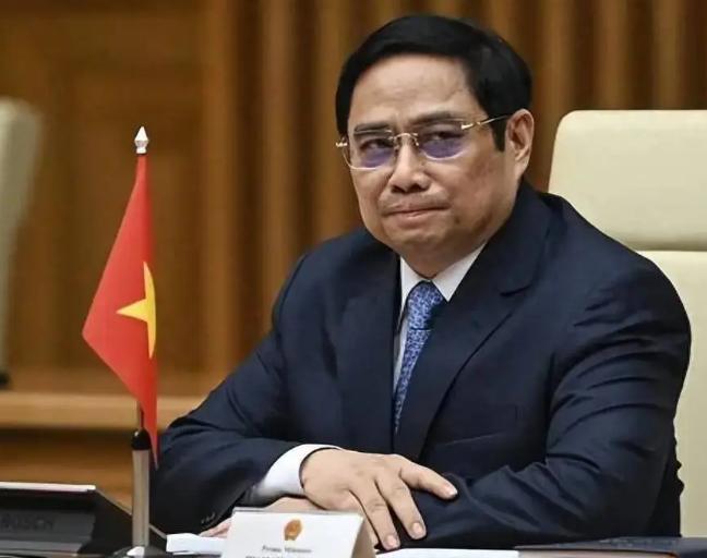 越南现在是有钱花不出去，本来想要买高端的飞机，结果中美俄三国飞机他都不想买。