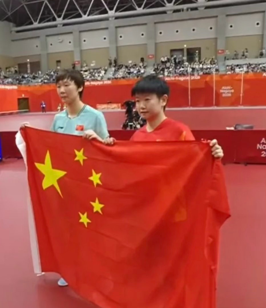  程靖淇说要珍惜孙颖莎王曼昱程靖淇致敬孙颖莎王曼昱一代人有一代人的坚守，孙颖莎