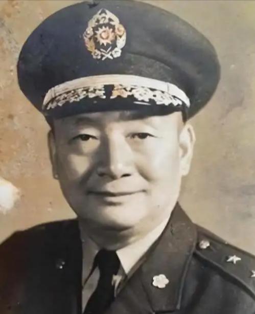 1949年5月1日，第81师师长葛开祥得知第68军军长刘汝珍的家属已经坐飞机去了