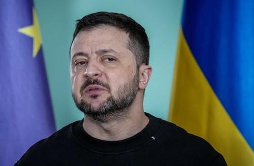 乌克兰这瓜彻底爆成“顶流大瓜”了，咱说这两天基辅的动静，比泽连斯基以前演的喜剧都