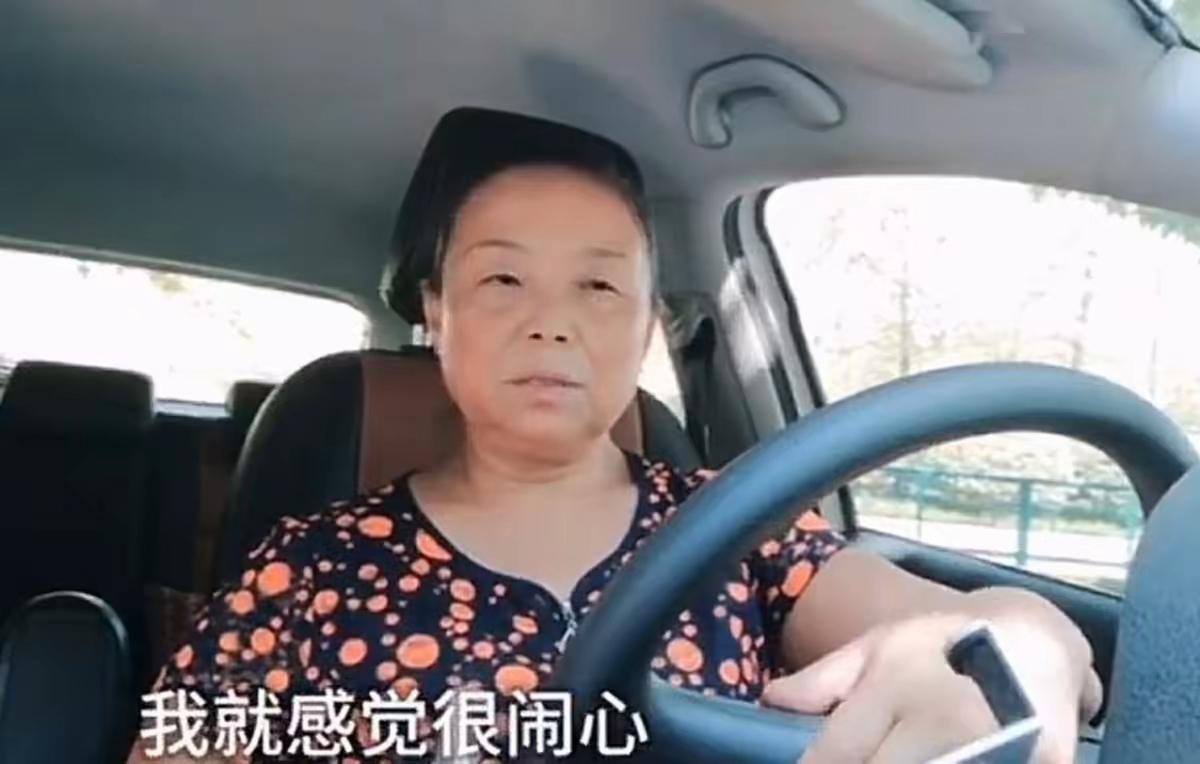 苏敏这种女人，自己离家出走就算了，现在居然魔怔的这种地步，连动画片《浪浪山上的小