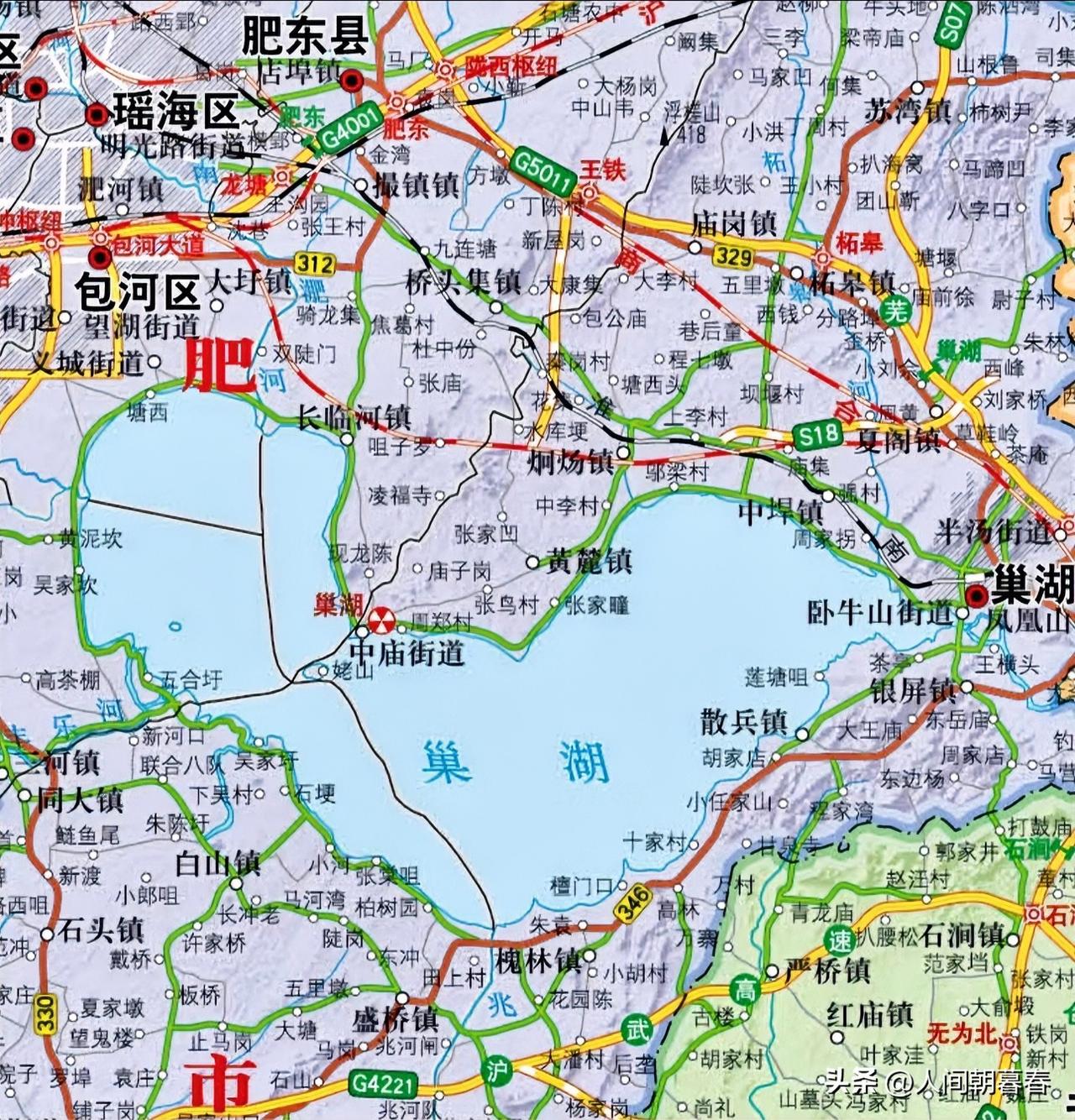 单从视觉上来看，巢湖看起来确实比较大，但从现实来看，巢湖仅能排在我国五大天然淡水