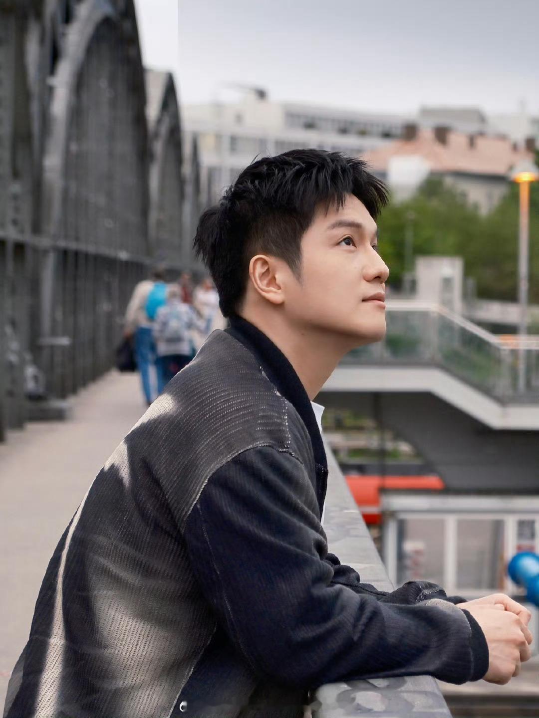 乒颜一🌟阿玛尼&樊振东📸品牌挚友返图​​​