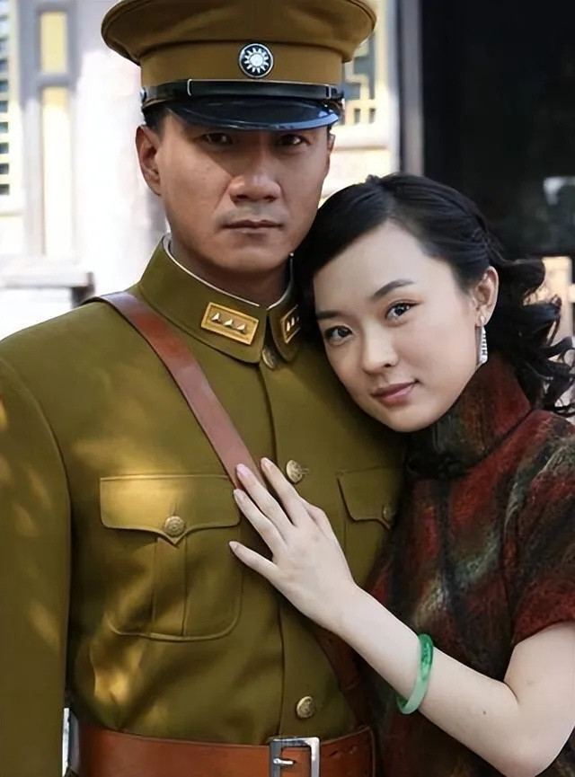 1927年，26岁张学良调笑小姑娘：“你喜不喜欢我？”小姑娘娇羞点头，他笑了：“