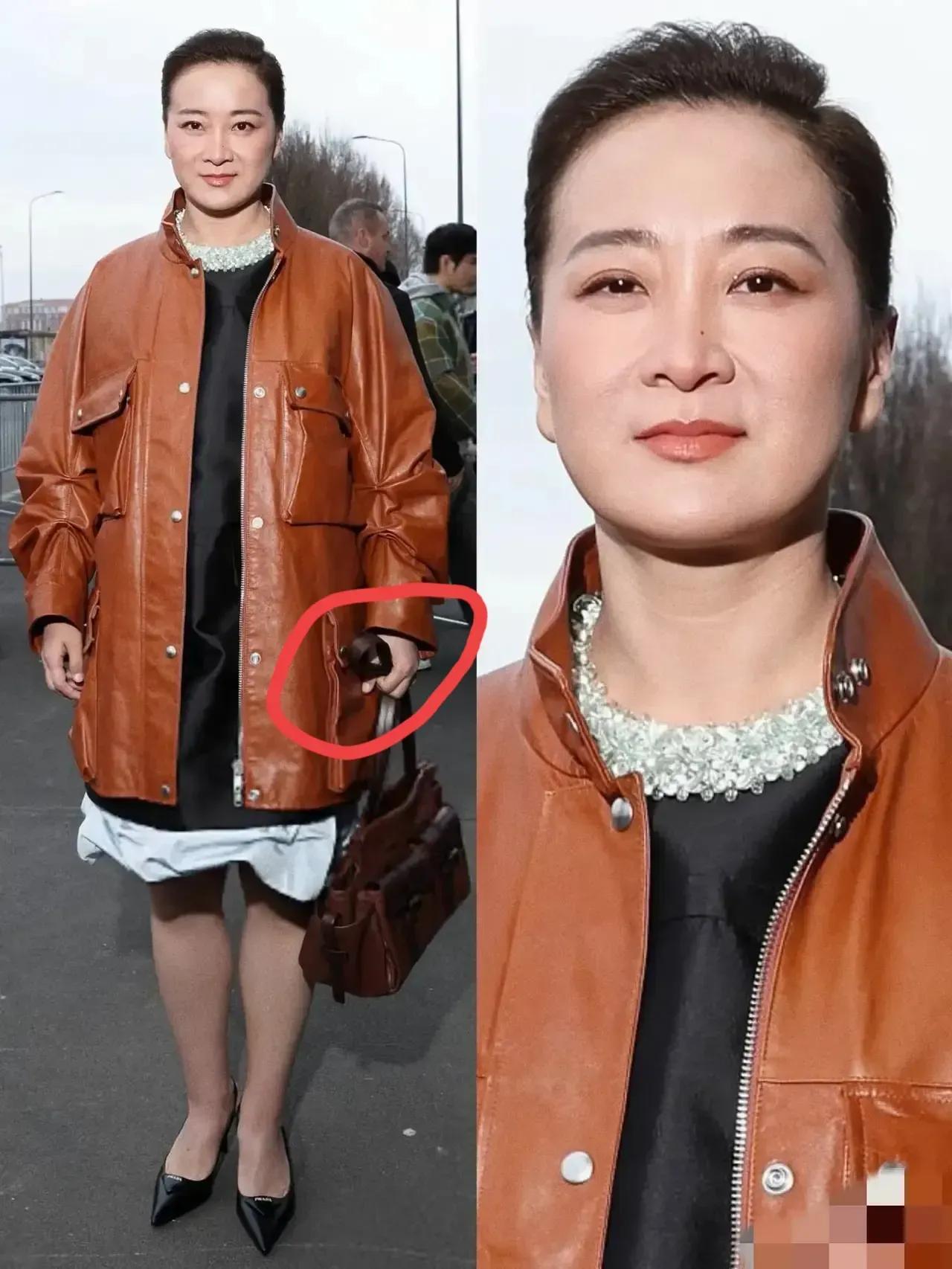 贾玲出席米兰男装周眼尖的网友，在她身上发现了两件奇怪的事情，仔细看后觉得不可思