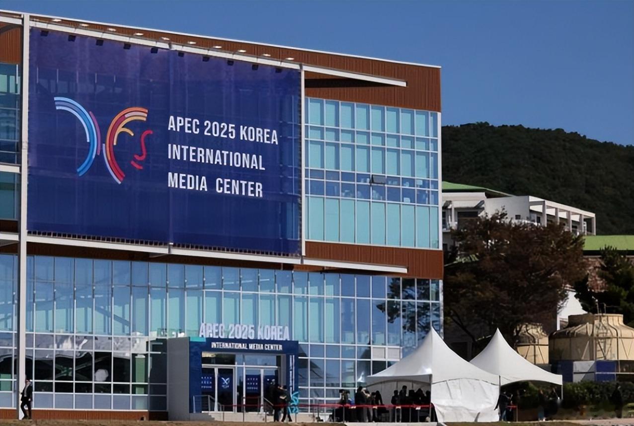 【中国将再掌国际舞台话语权!APEC东道主,凸显中国的国际影响力】亚太经合组织(