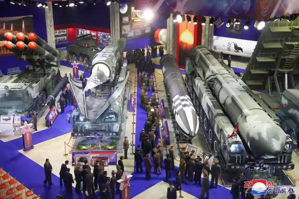 最新消息！朝鲜突然宣布了10月4号，朝鲜武器装备展览会“国防发展-2025