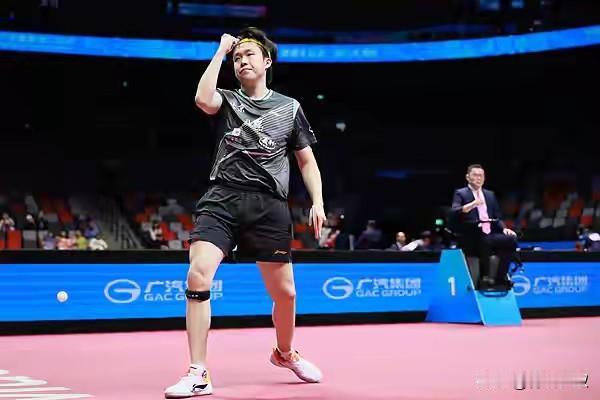 看完男单八强，王楚钦和樊振东大概率提前碰了。他们两个谁更有优势？王楚钦强在