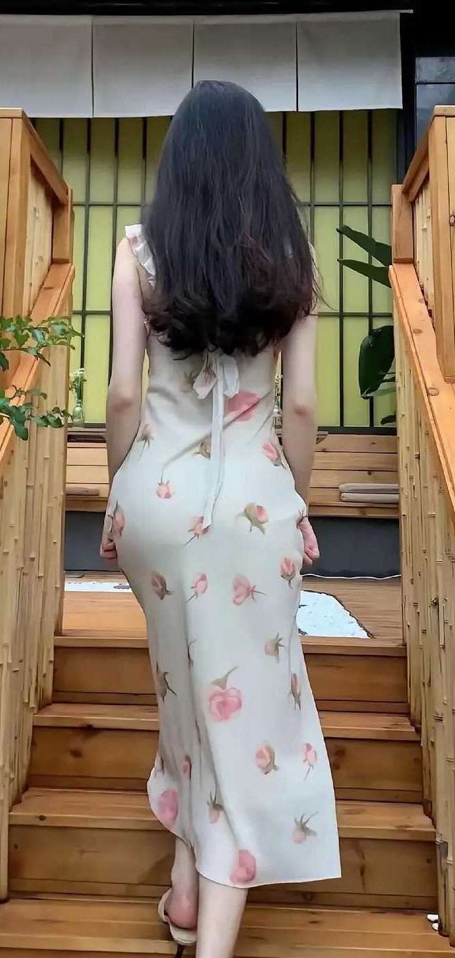 这背影能不能惊四座呢？