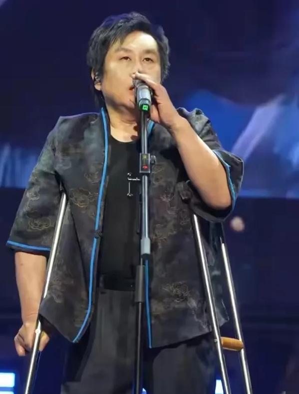 有些事，真的让人看不下去。 汤家凤怒了！直接打电话质问延吉文旅：郑智化的演唱