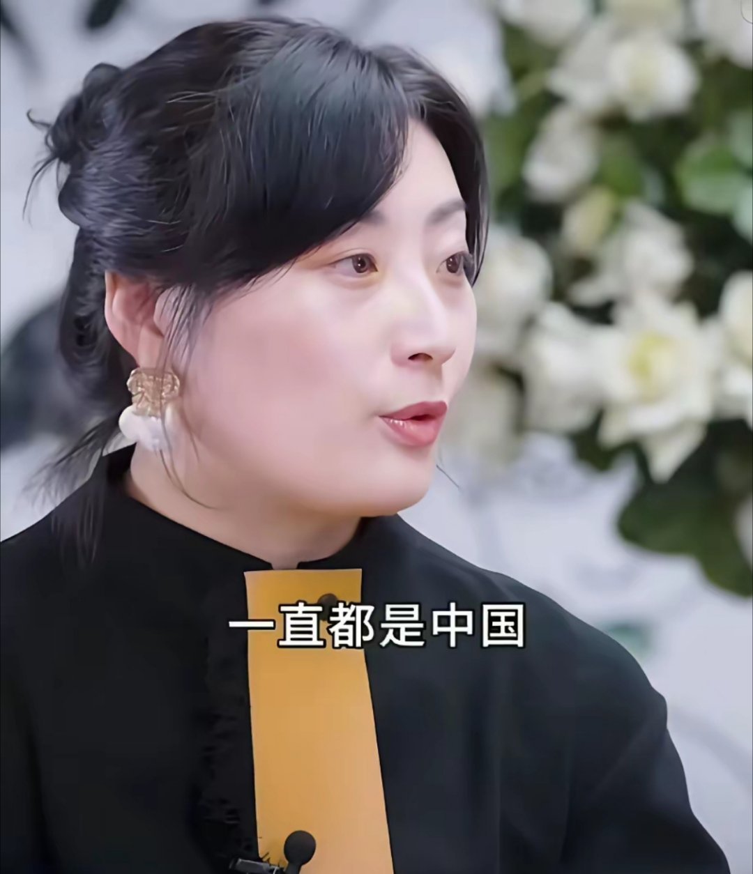 马云说他对钱不感兴趣我不信但宗馥莉说她对钱不感兴趣我一定相信，看看她在采访中说的