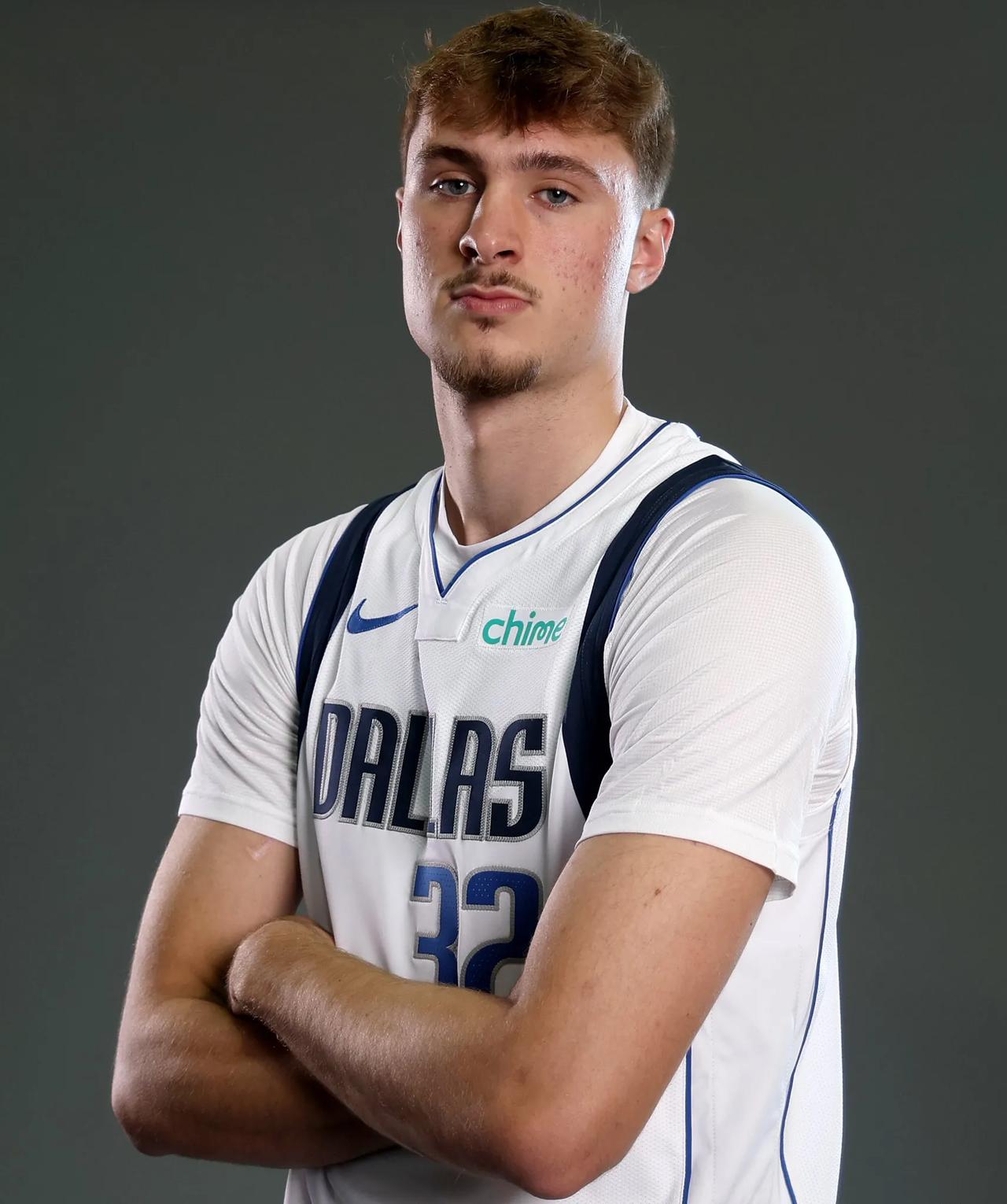 詹姆斯坐不住了，最年轻一千分先生要让位了。天赋异禀的锡安对他没有威胁，百年难遇的