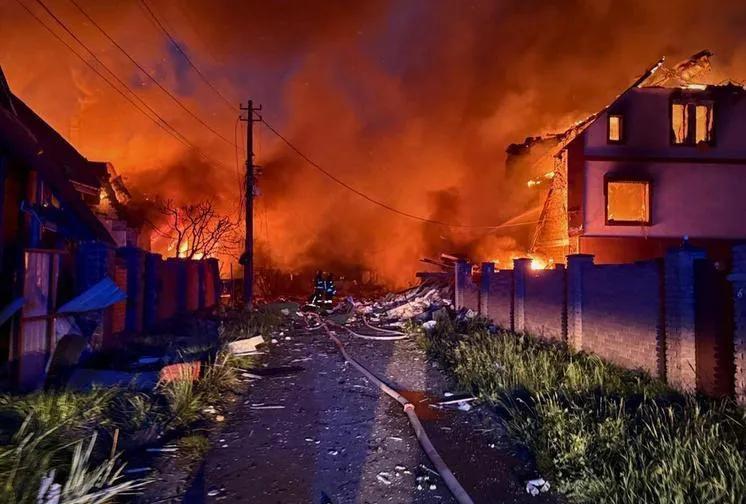 敖德萨港口全城爆炸，100个集装箱被摧毁，内藏8000北约雇佣军。5月27日消