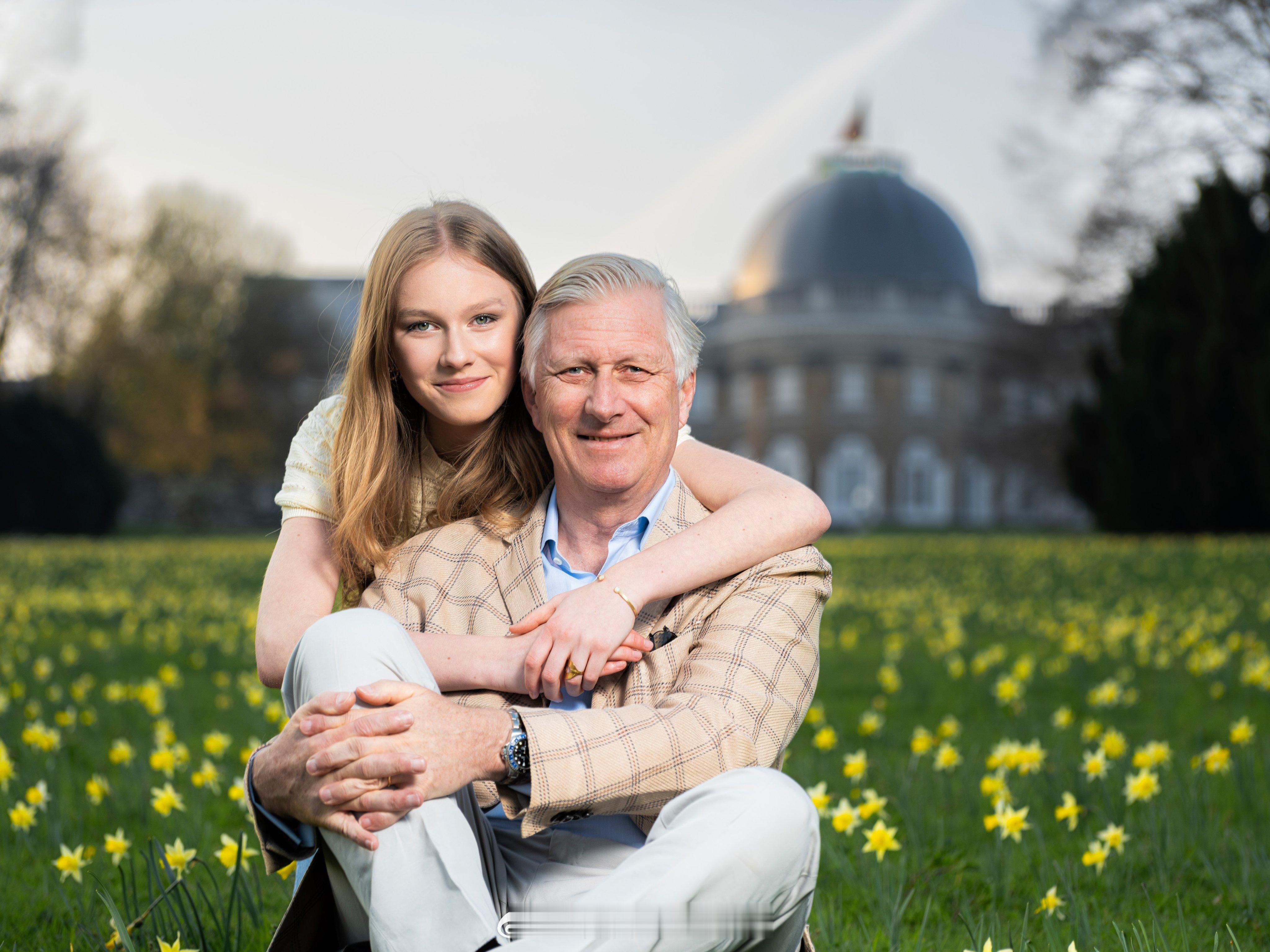 4.13比利时王室发布国王菲利普和小女儿埃莉诺的新照片，callback一下