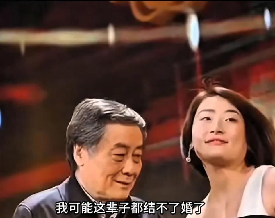 难怪宗馥莉不想结婚，母亲的苦她都看在眼里。多出来的弟妹不是突然就冒出来的，宗捷