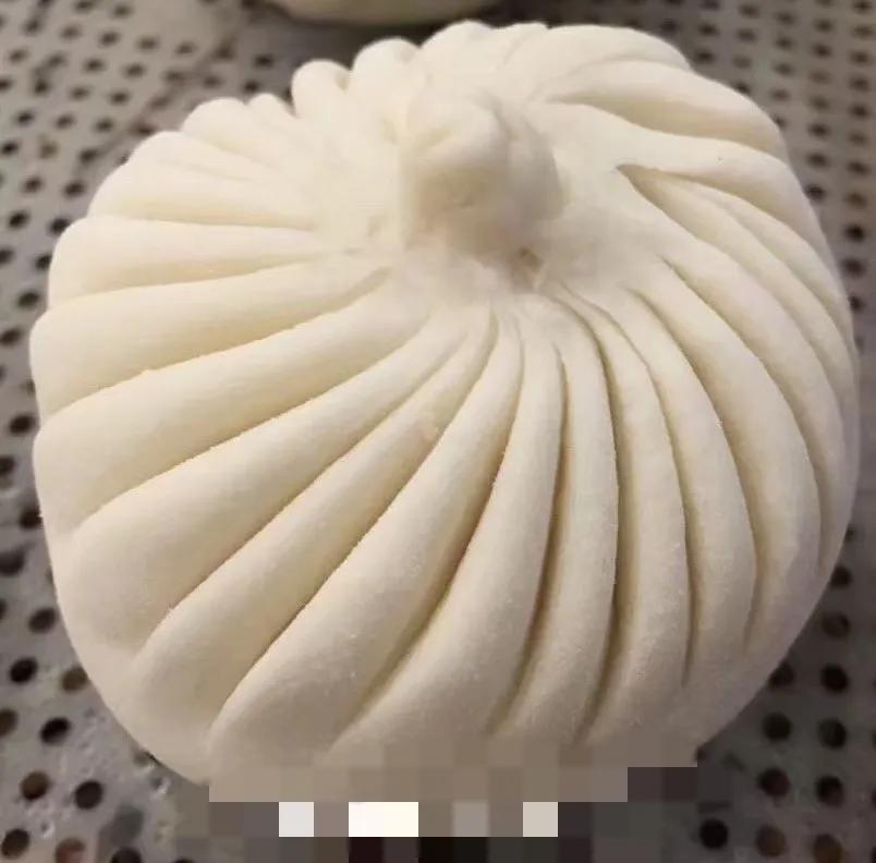 如果我不是卖早餐做包子的，我应该也会很潇洒浪漫。可以逛街，购物，看电影，做美发