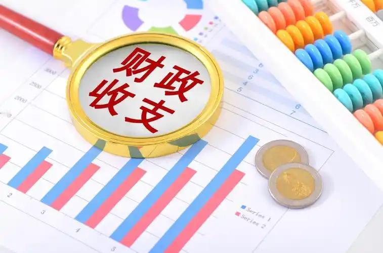 强烈呼吁把全体医务人员都纳入财政全额拨款保障范围！让医护人员不用再为生计奔波，能