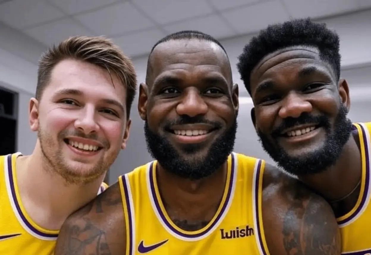 湖人夺冠的三个条件：一，用詹姆斯换来字母哥。虽然老詹拥有交易否决权，但是湖人可