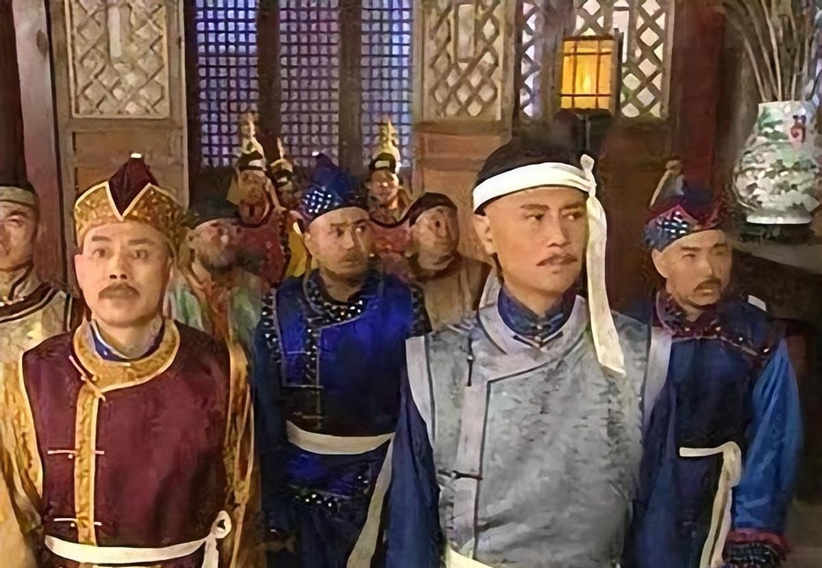 努尔哈赤有16位子嗣，皇太极为第八子，他为何能最终继承汗位，多尔衮此时在忙什么呢
