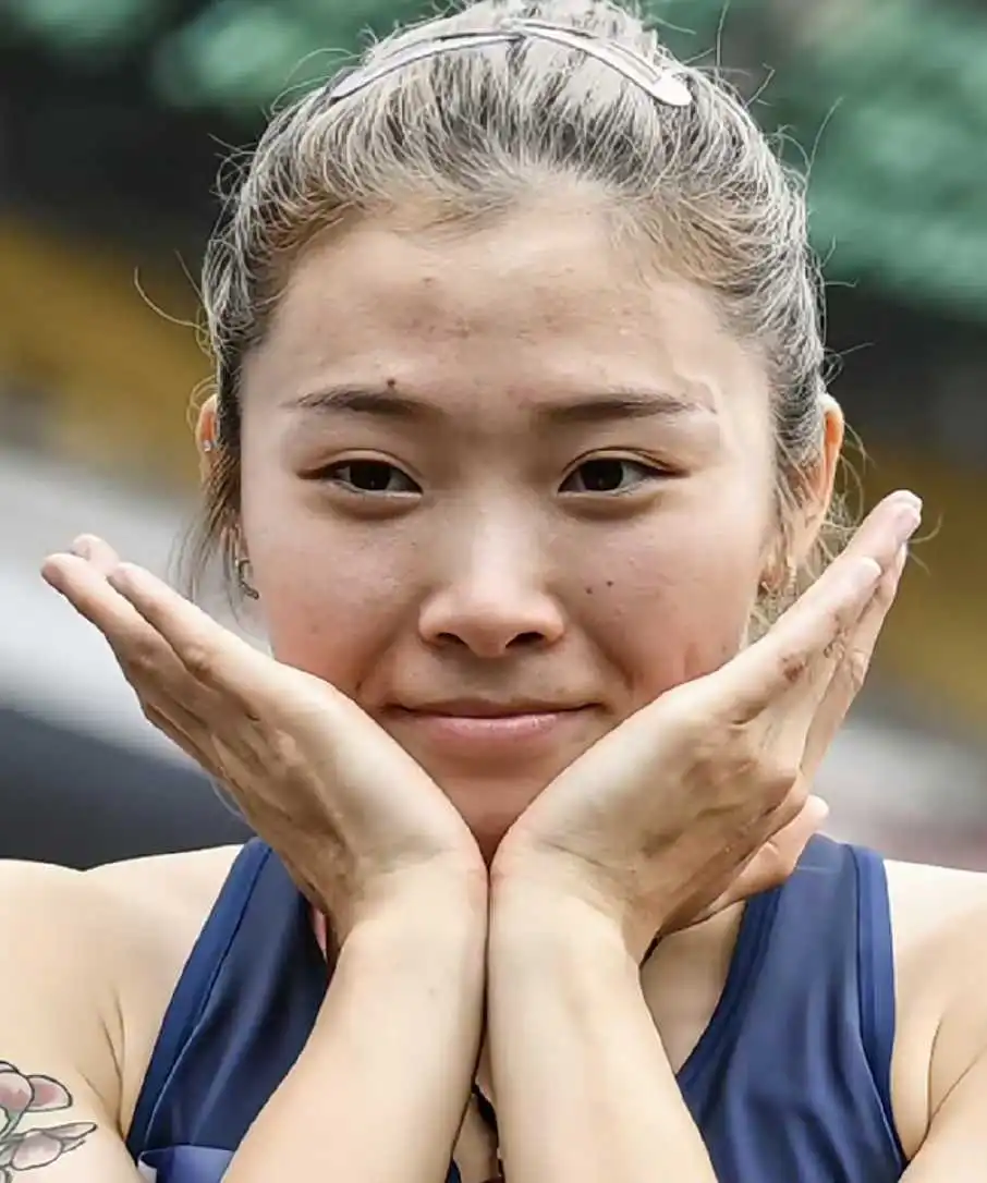 吴艳妮真的整容了吗？？？
