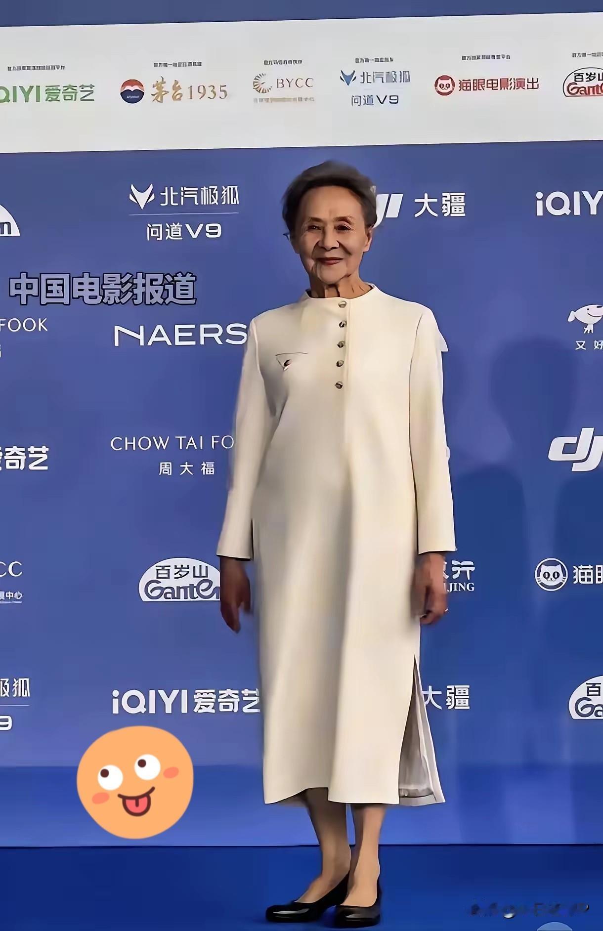 大家有没有觉得，吴彦姝越来越不对劲了，倒不是因为她变老了，而是87岁的她居然