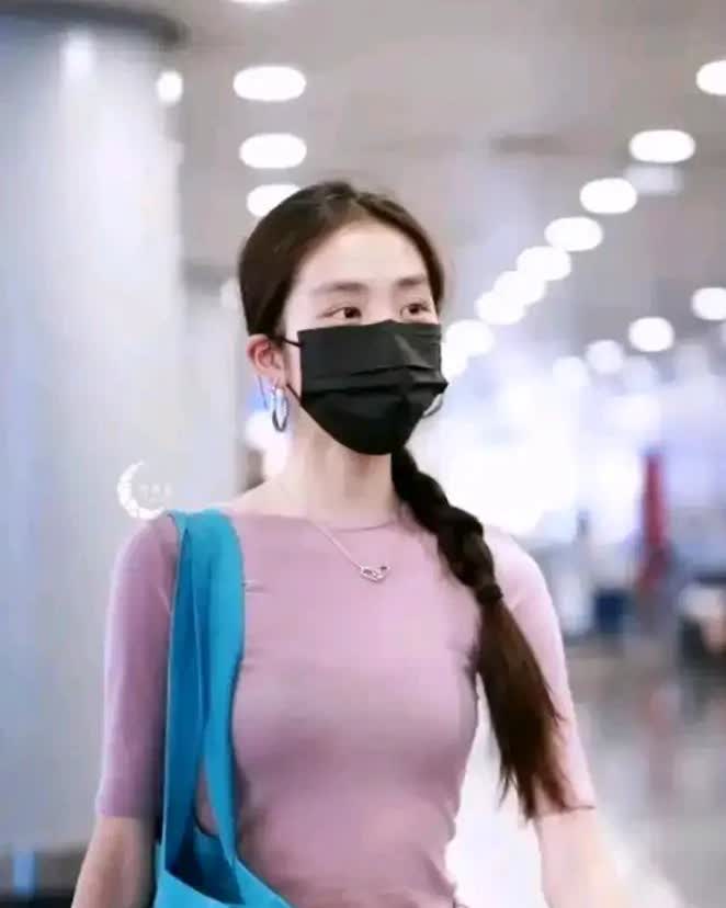 这应该是黄磊目前最大的骄傲吧？他现在最大的骄傲不是因为做的一手好菜被称为