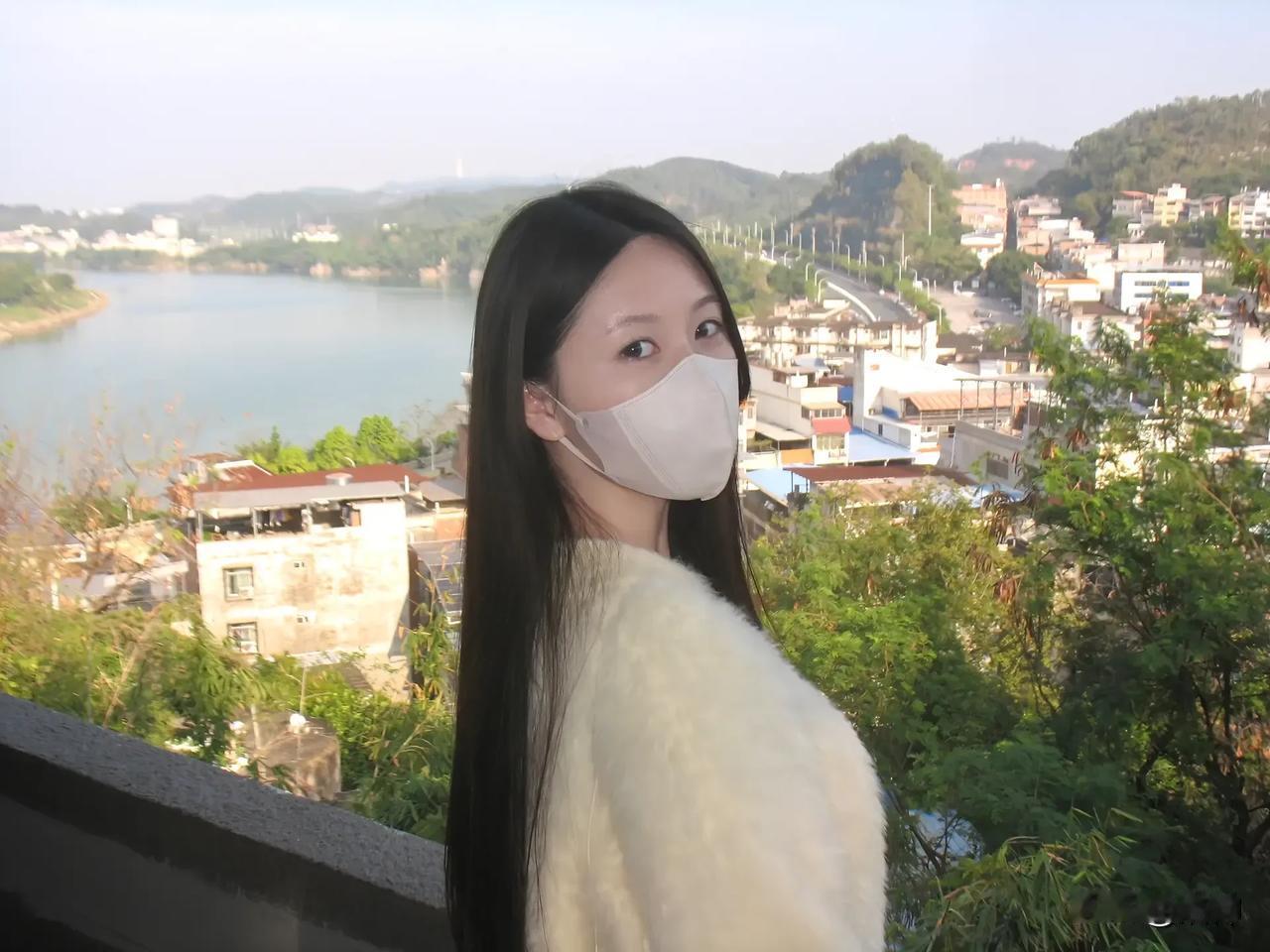 不求地久天长，只求在身旁。无以情深共久伴余生只求一人心余生愿永相守许你