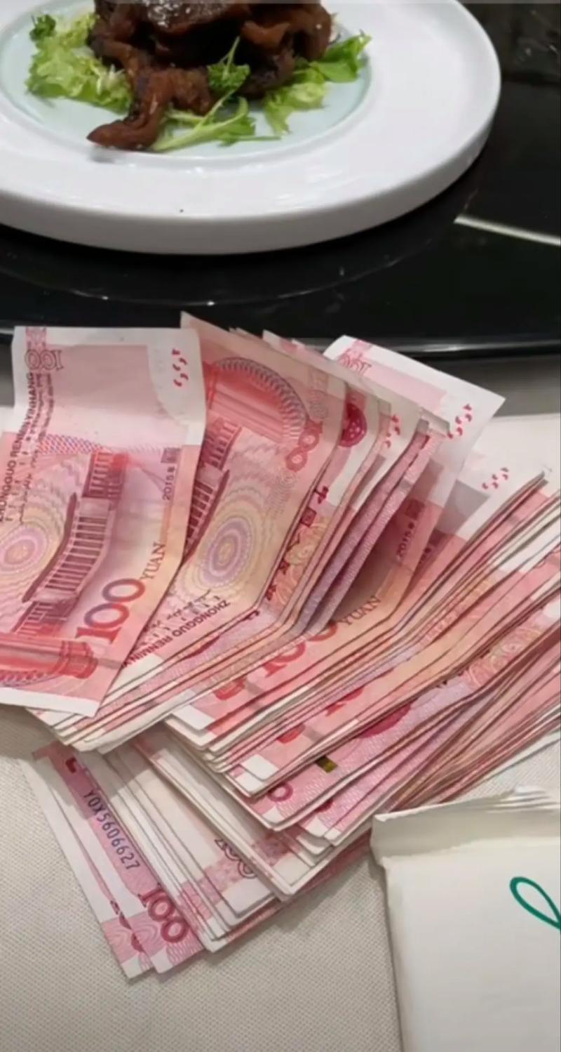 算算细账，就会发现：每个月存3000元，一年才3.6万每个月存五千，一年才