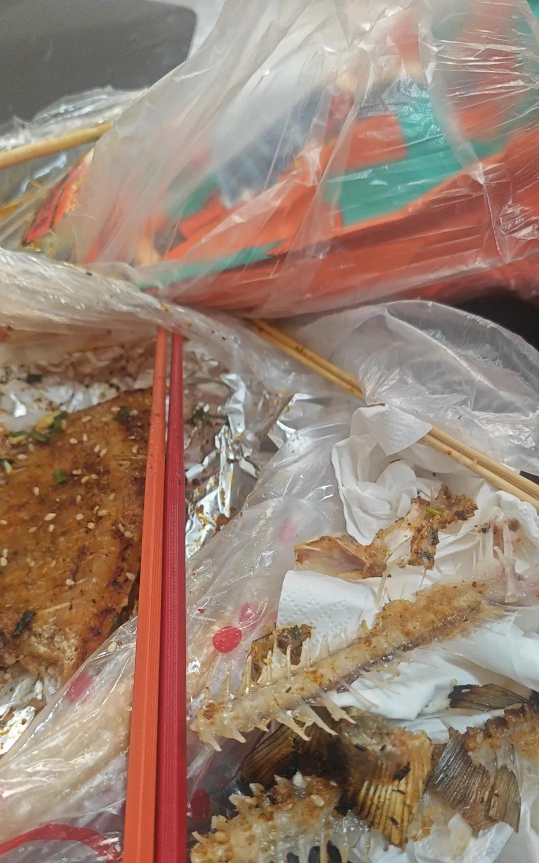 减肥的“真经”天天嚷嚷着减肥早饭忍着中饭忍着晚饭继续忍……然后到十点多