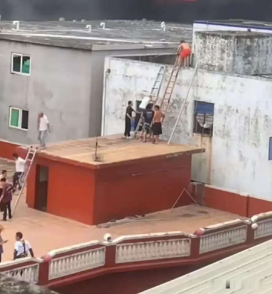 晋江鞋厂的这场火灾本可以避免，就在火灾前一天，当地开展安全检查时，还
